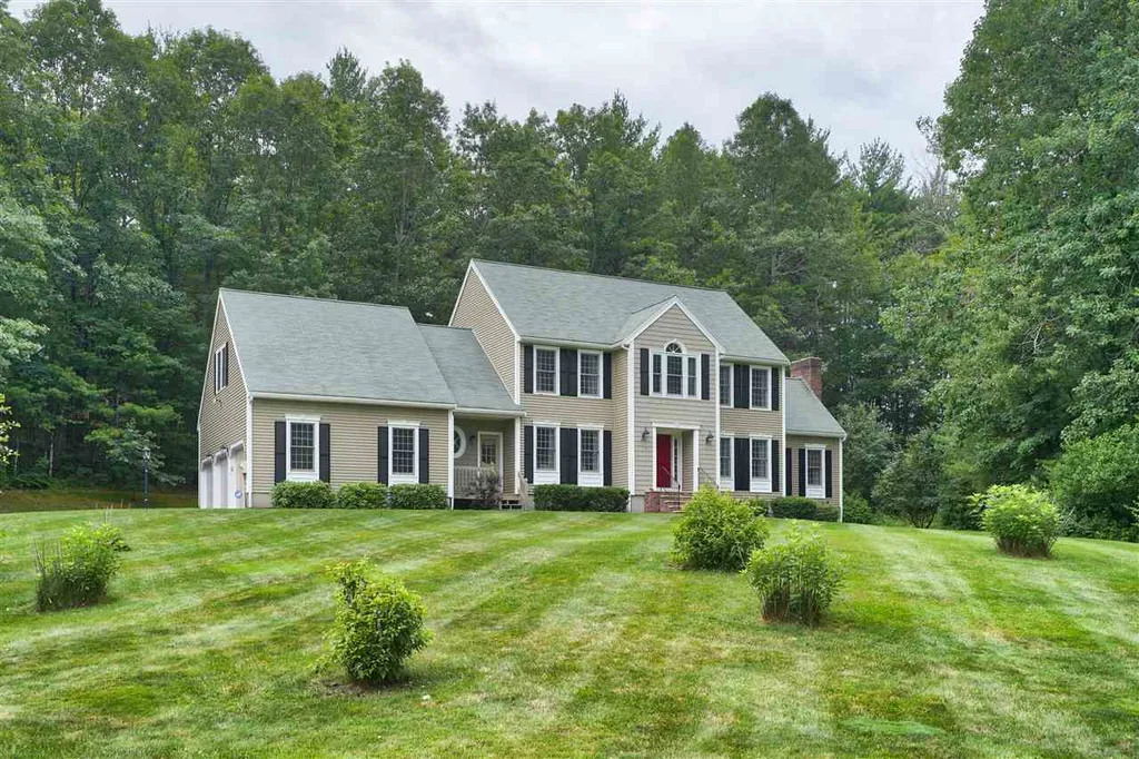 4 Bancroft Street Windham NH 03087