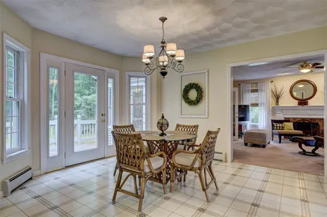 4 Bancroft Street Windham NH 03087