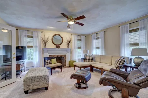 4 Bancroft Street Windham NH 03087
