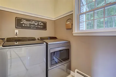 4 Bancroft Street Windham NH 03087