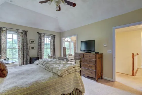 4 Bancroft Street Windham NH 03087