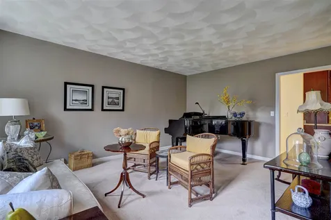 4 Bancroft Street Windham NH 03087