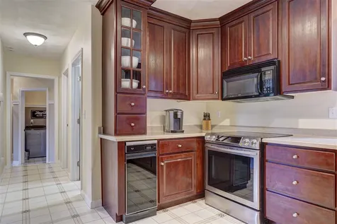 4 Bancroft Street Windham NH 03087