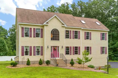 2 White Oak Lane Derry NH 03038