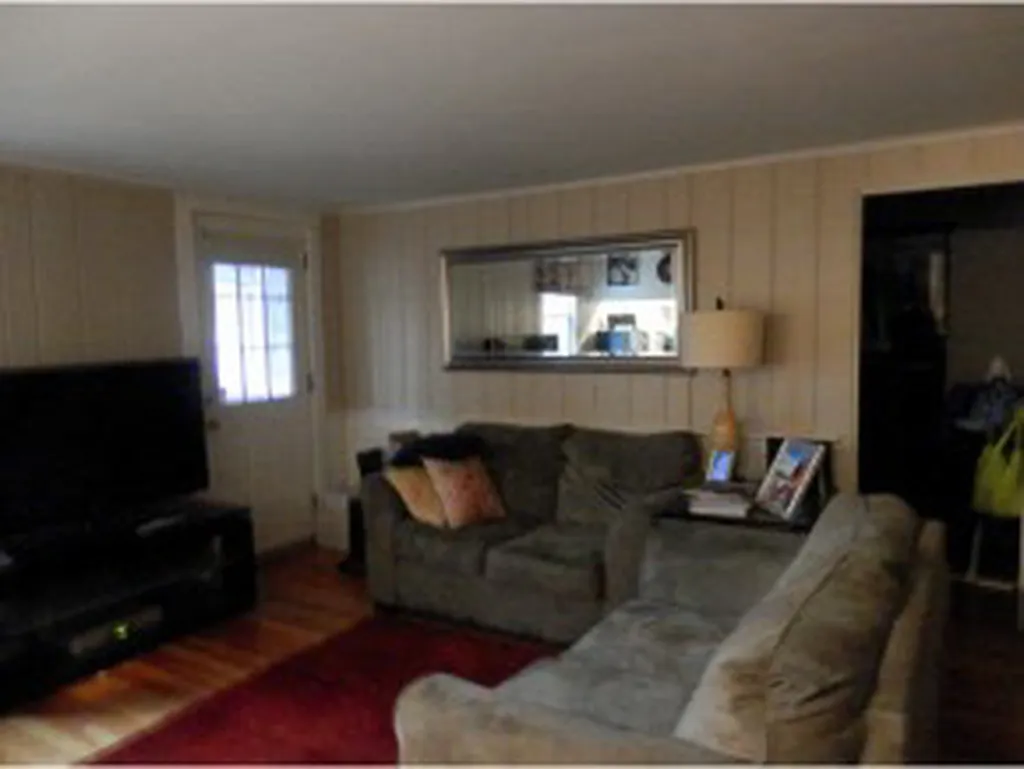 4 Oak Street Windham NH 03087