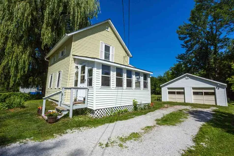 24 Moccasin Avenue Grand Isle VT 05458