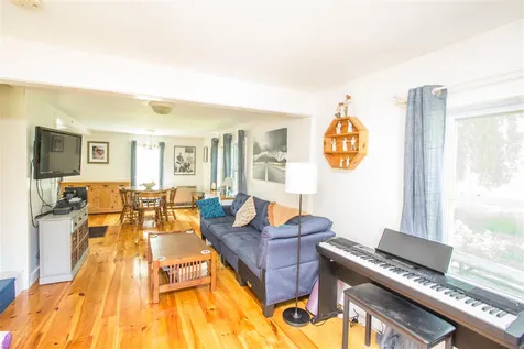 24 Moccasin Avenue Grand Isle VT 05458