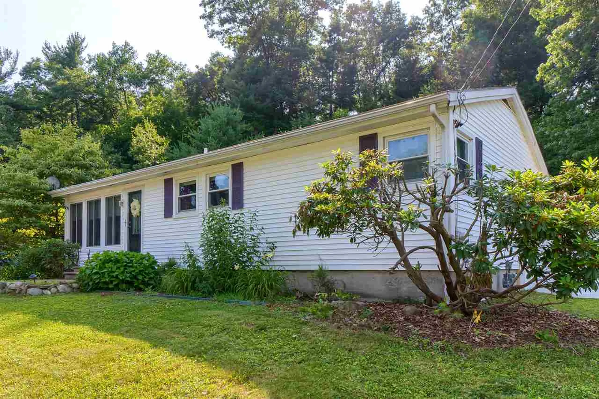7 Shady Lane Nashua NH 03062-2327