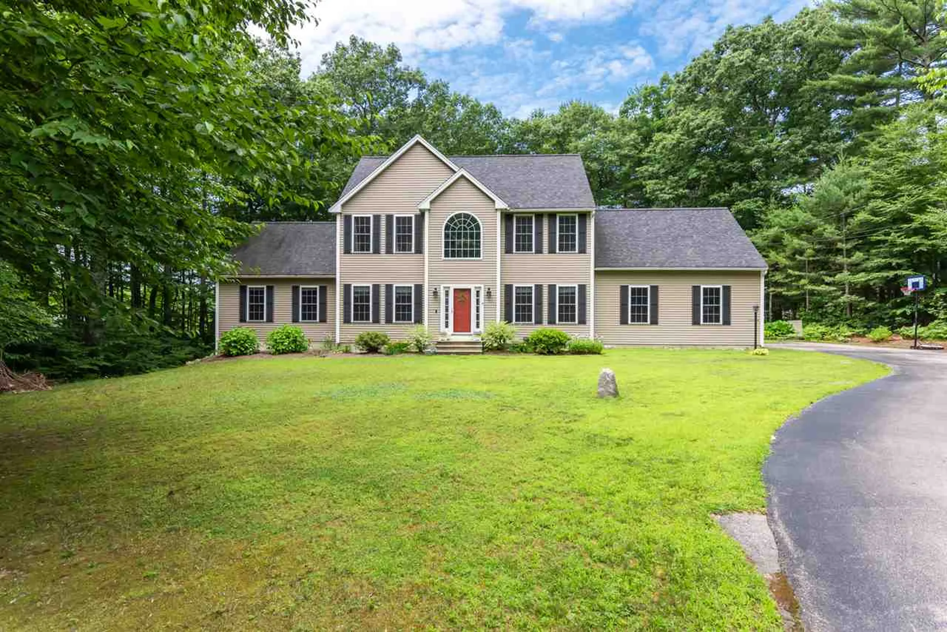 15 Gilson Road Brookline NH 03033