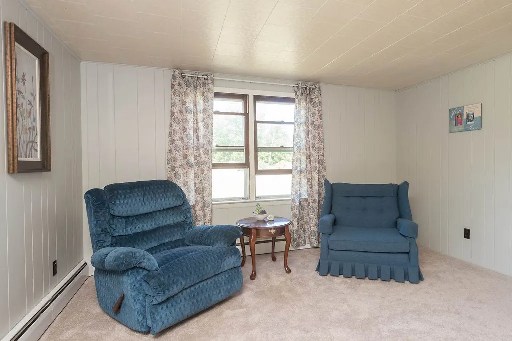 15 Norway Plains Road Rochester NH 03868