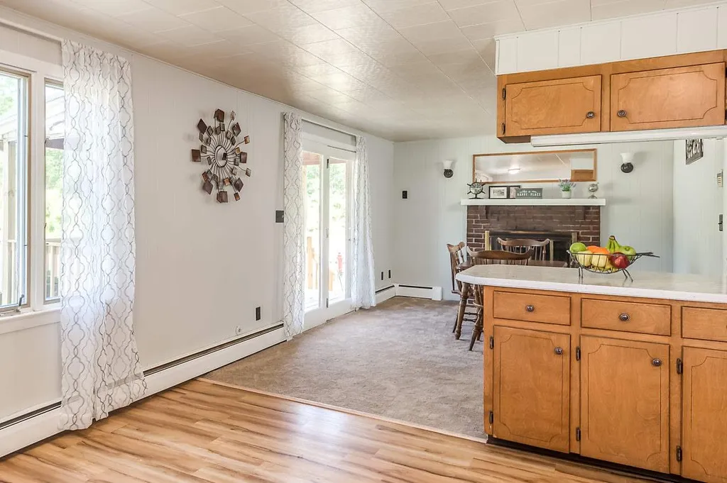 15 Norway Plains Road Rochester NH 03868