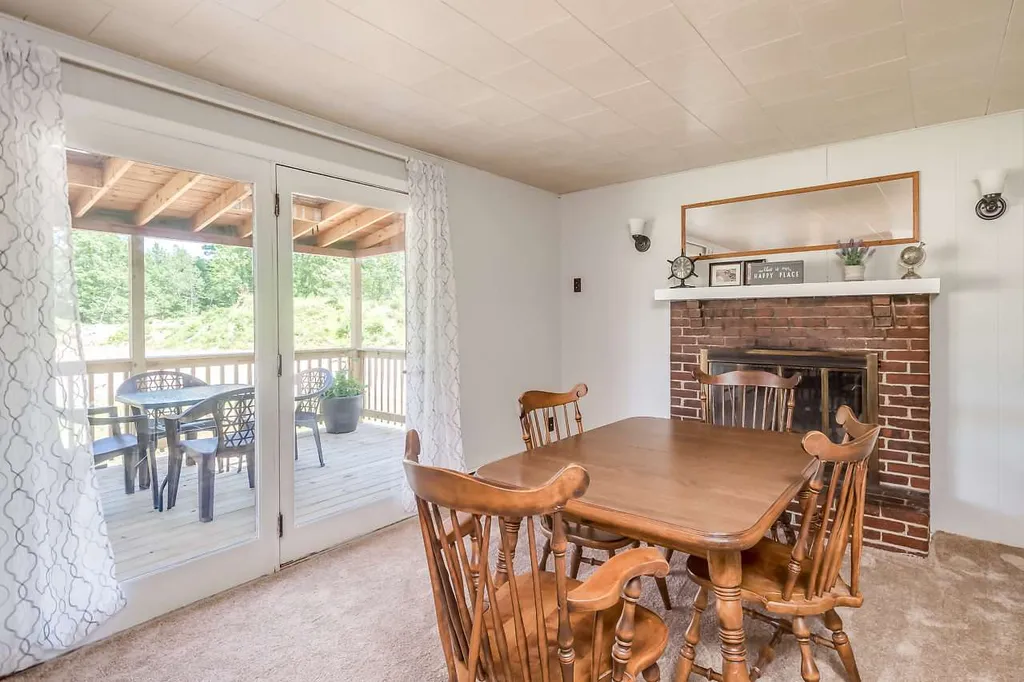 15 Norway Plains Road Rochester NH 03868