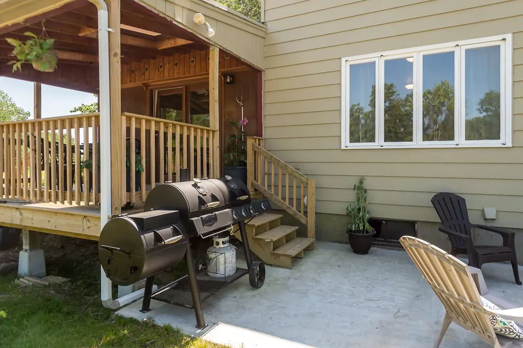 15 Norway Plains Road Rochester NH 03868
