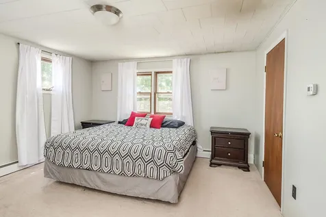 15 Norway Plains Road Rochester NH 03868