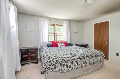 15 Norway Plains Road Rochester NH 03868