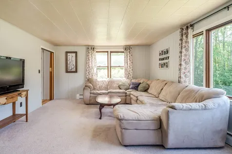 15 Norway Plains Road Rochester NH 03868