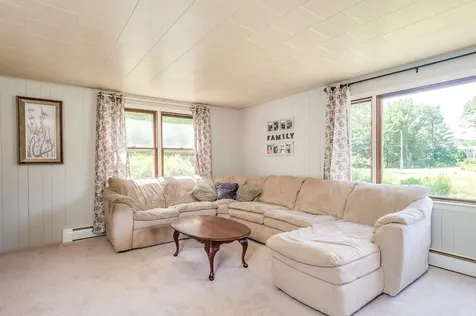 15 Norway Plains Road Rochester NH 03868