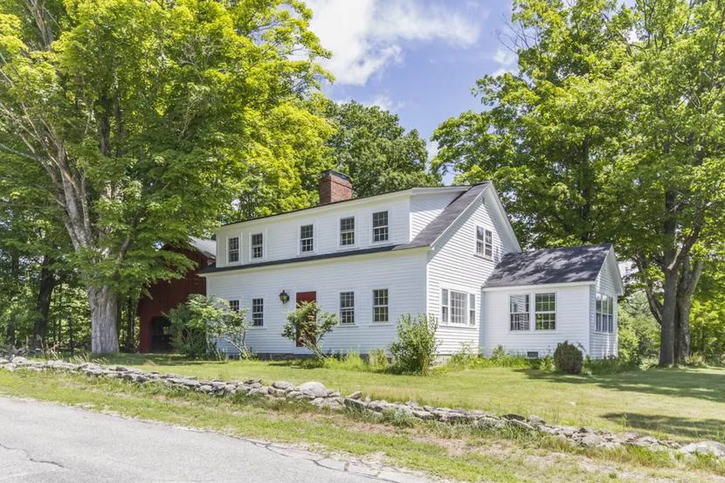 685 Dodge Hill Road Francestown NH 03043