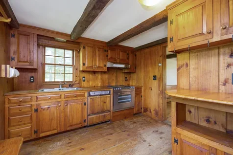 685 Dodge Hill Road Francestown NH 03043