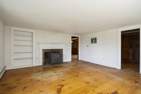 685 Dodge Hill Road Francestown NH 03043