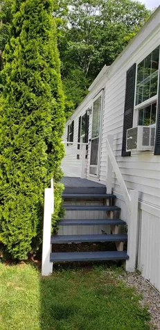 19 Deer Run Lane Northwood NH 03261