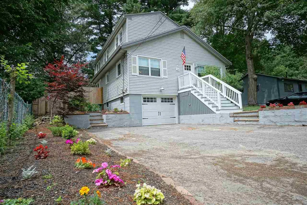 20 Betty Lane Salem NH 03079