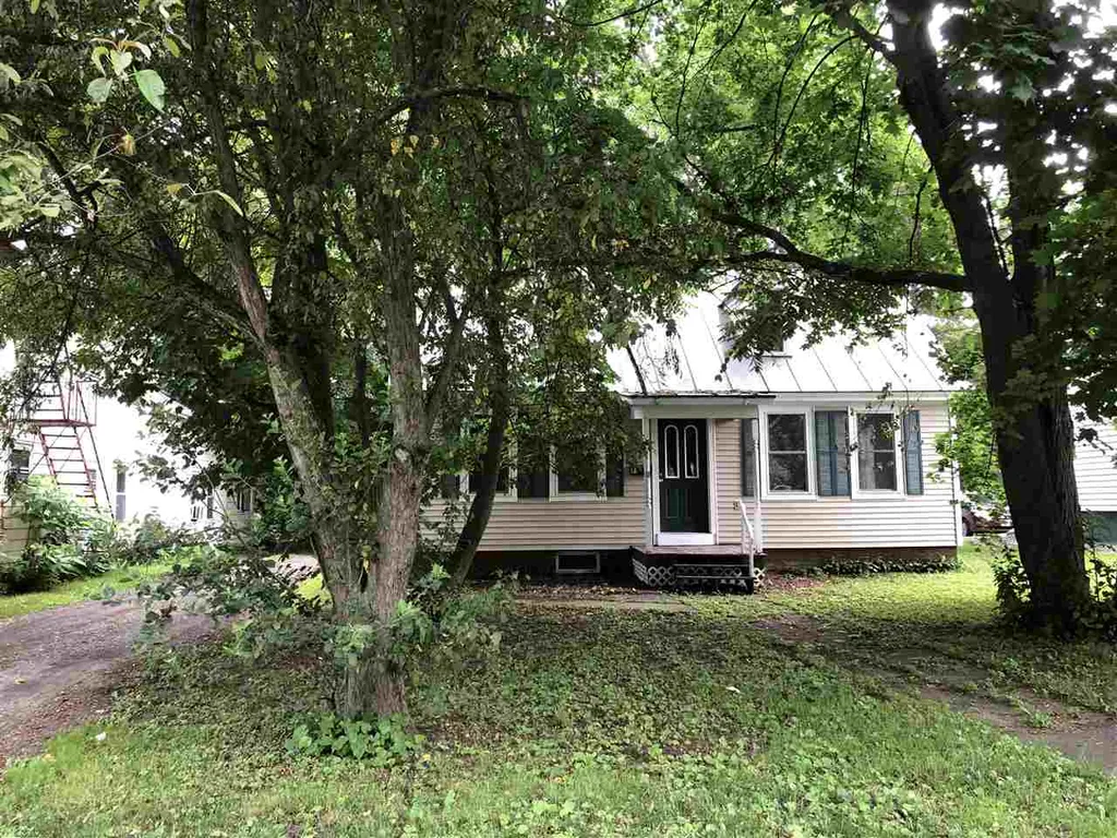 81 Pearl Street Claremont NH 03743