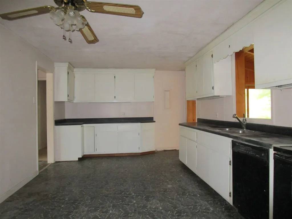 21 West Street Amherst NH 03031
