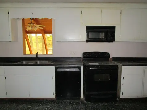 21 West Street Amherst NH 03031