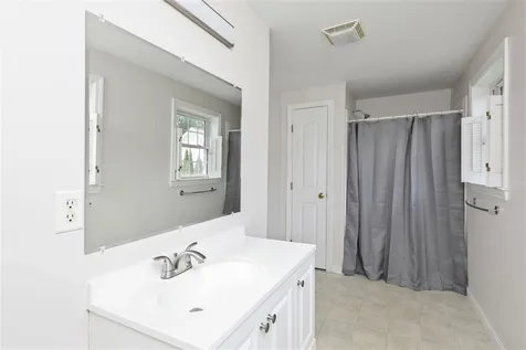 42 Dominique Drive Concord NH 03301
