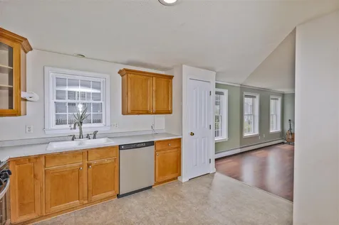 42 Dominique Drive Concord NH 03301