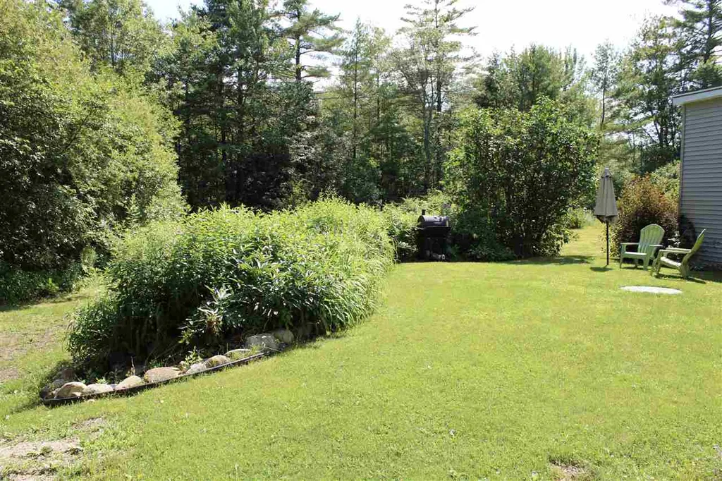 1037 Allen Road Webster NH 03303