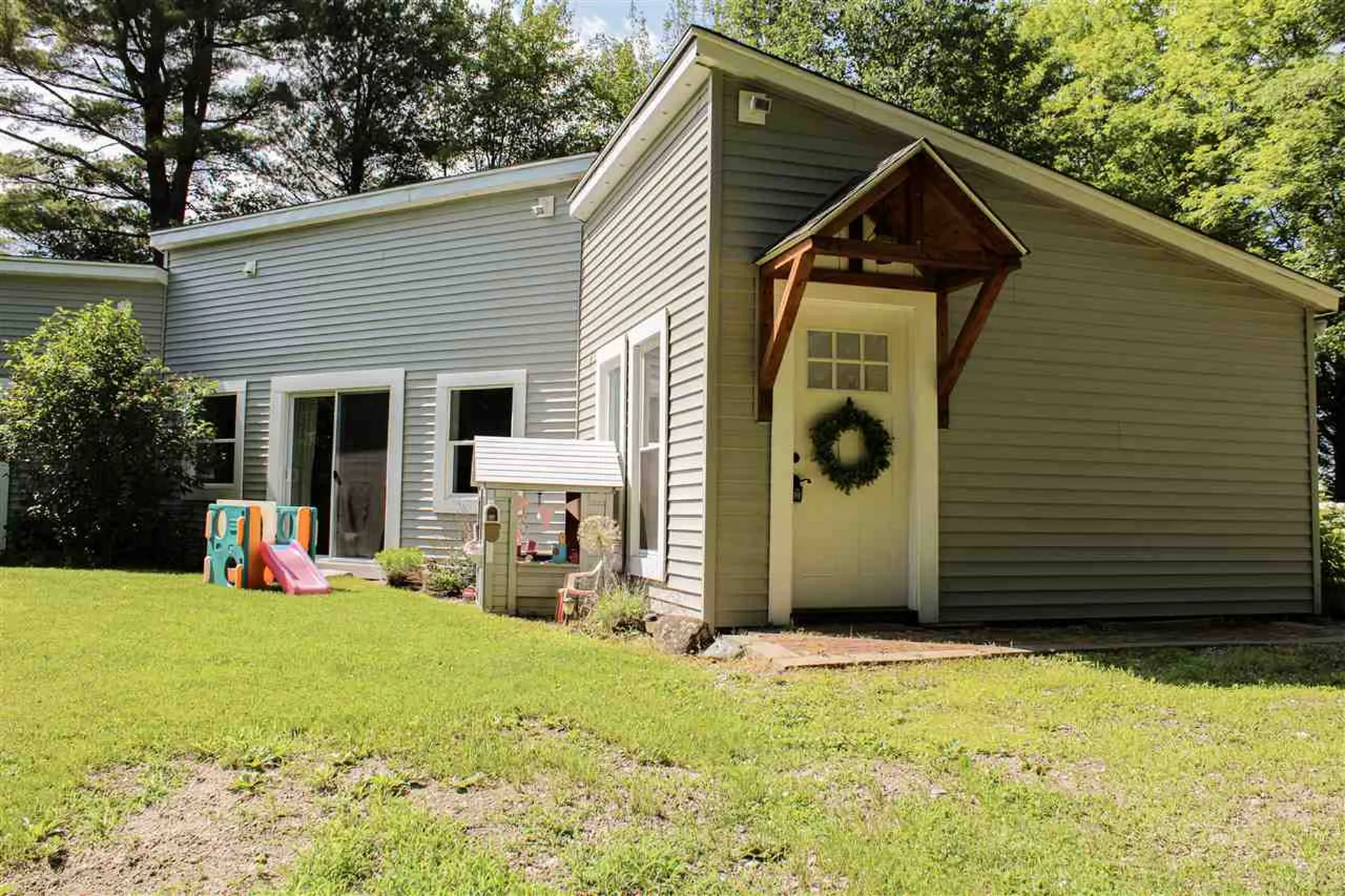 1037 Allen Road Webster NH 03303