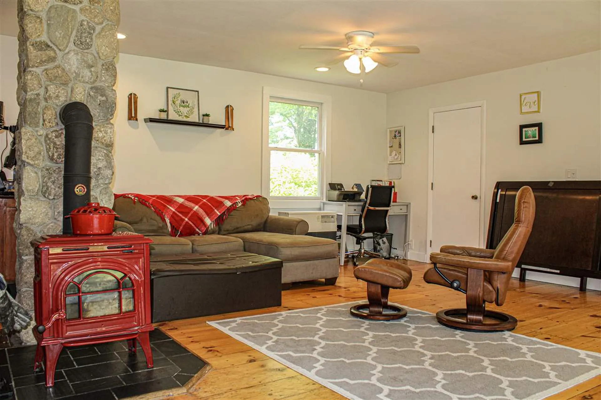 1037 Allen Road Webster NH 03303