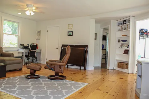 1037 Allen Road Webster NH 03303