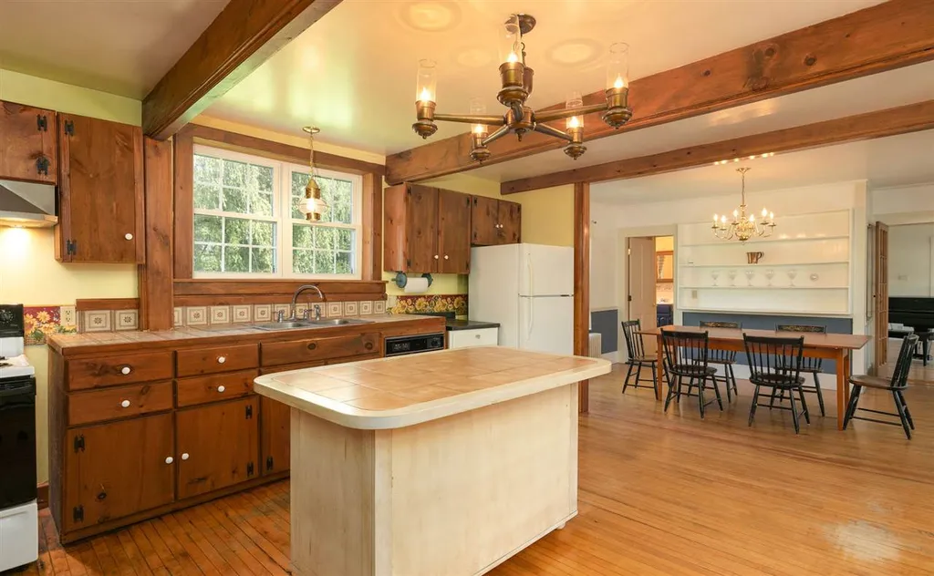 231 Village Street Concord NH 03303