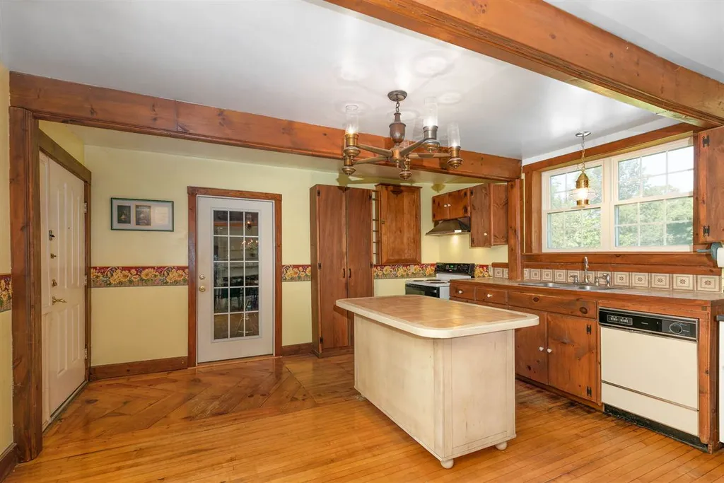 231 Village Street Concord NH 03303