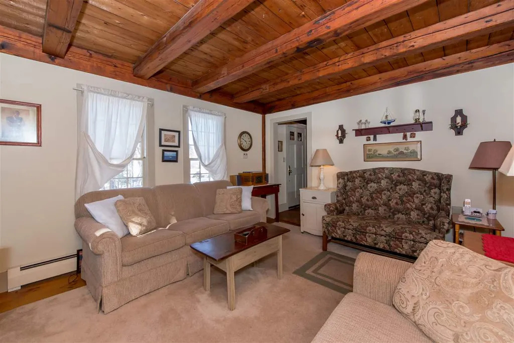 5 Harlans Way Dover NH 03820