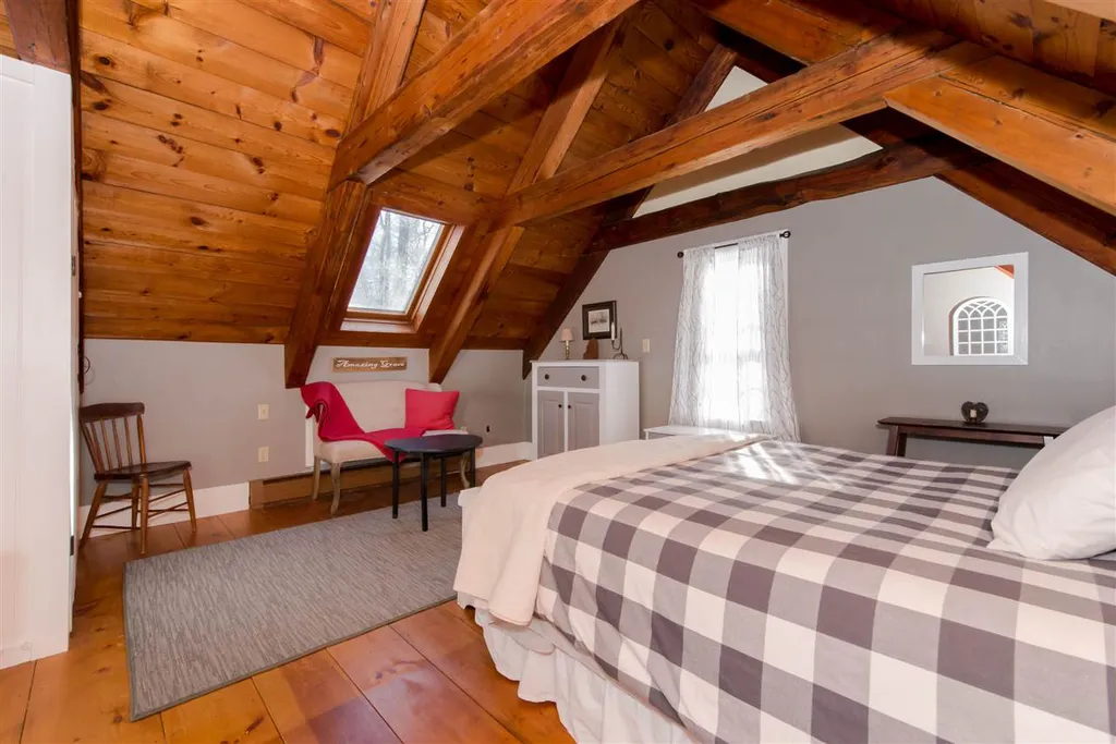 5 Harlans Way Dover NH 03820