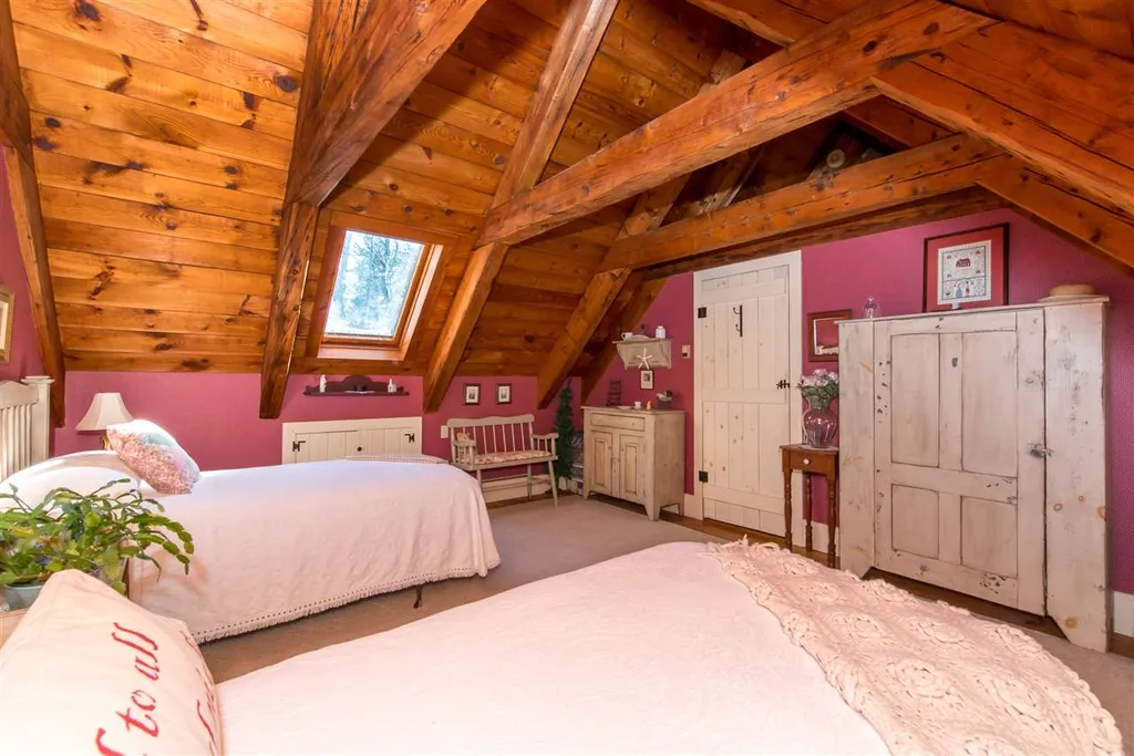 5 Harlans Way Dover NH 03820