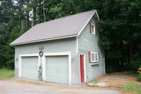 2 Longwood Place Claremont NH 03743