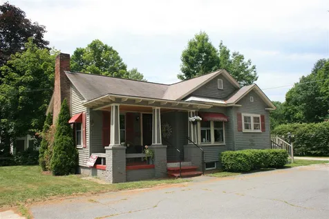 2 Longwood Place Claremont NH 03743