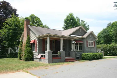 2 Longwood Place Claremont NH 03743