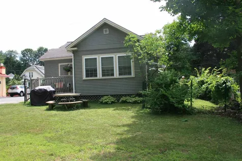 2 Longwood Place Claremont NH 03743