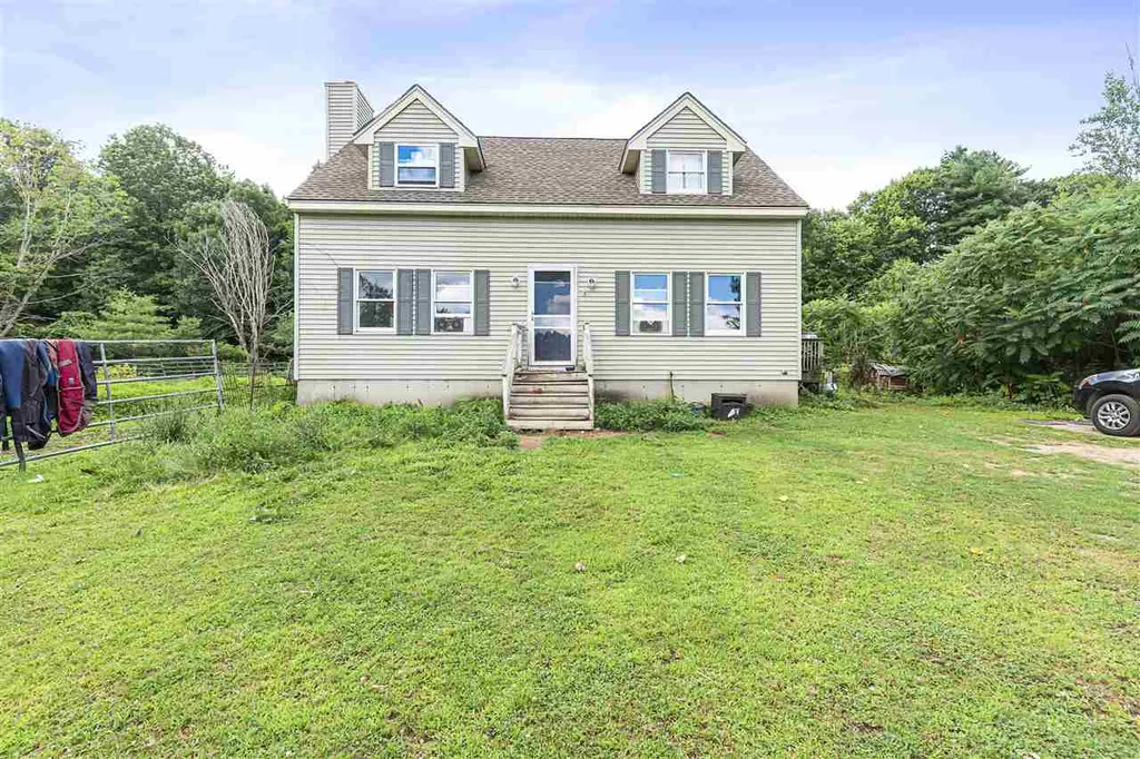 2 Shannon Way Brentwood NH 03833