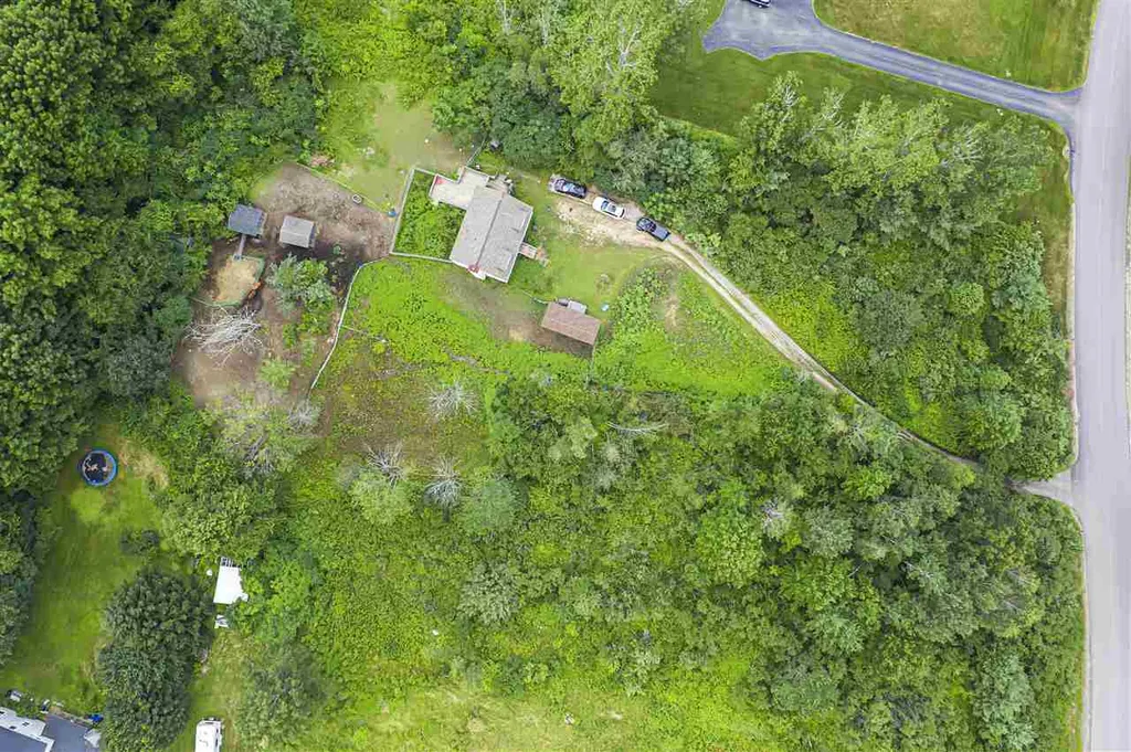2 Shannon Way Brentwood NH 03833