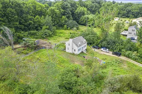 2 Shannon Way Brentwood NH 03833
