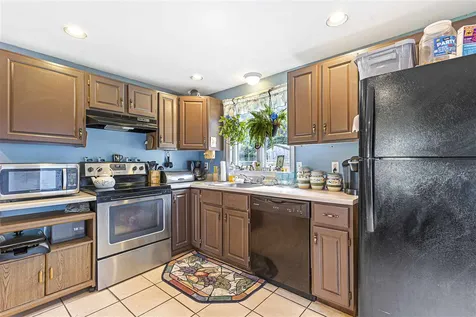 2 Shannon Way Brentwood NH 03833