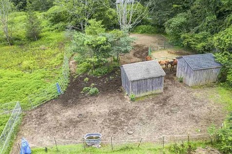 2 Shannon Way Brentwood NH 03833