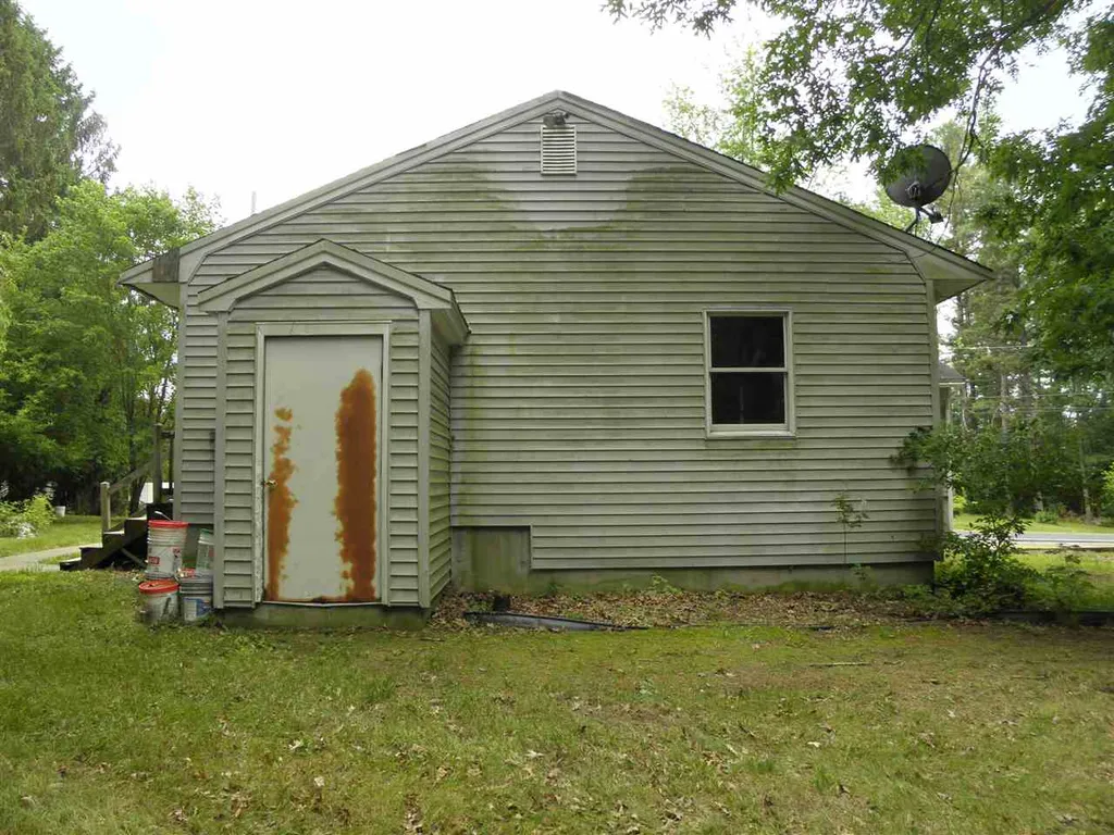 68 Hobbs Road Pelham NH 03076